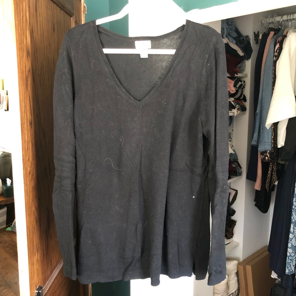 Old Navy V-neck Sweater